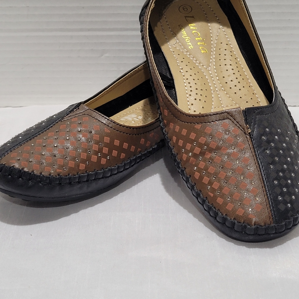 Slip On Casual Shoes Lucita Size 6 Black Brown Slip On